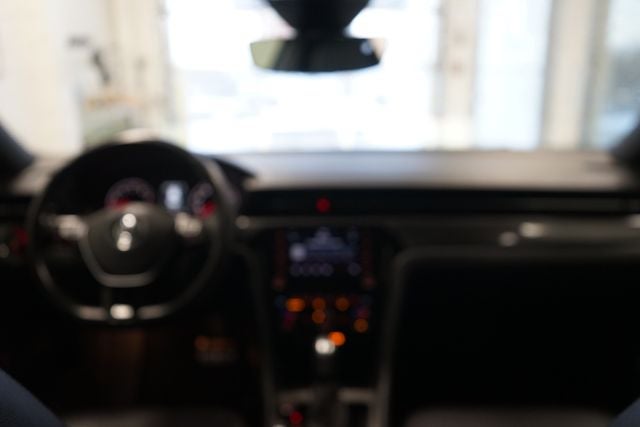 2021 Volkswagen Passat 2.0T R-Line