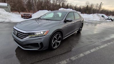 2021 Volkswagen Passat 2.0T R-Line
