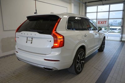 2020 Volvo XC90 T6 Momentum