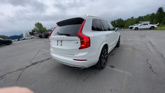 2020 Volvo XC90 T6 Momentum