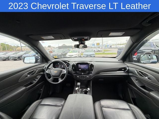 2023 Chevrolet Traverse LT Leather