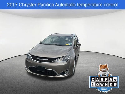 2017 Chrysler Pacifica Touring L Plus