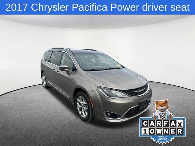 2017 Chrysler Pacifica Touring L Plus