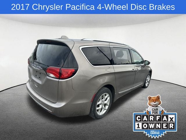2017 Chrysler Pacifica Touring L Plus