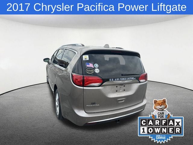 2017 Chrysler Pacifica Touring L Plus