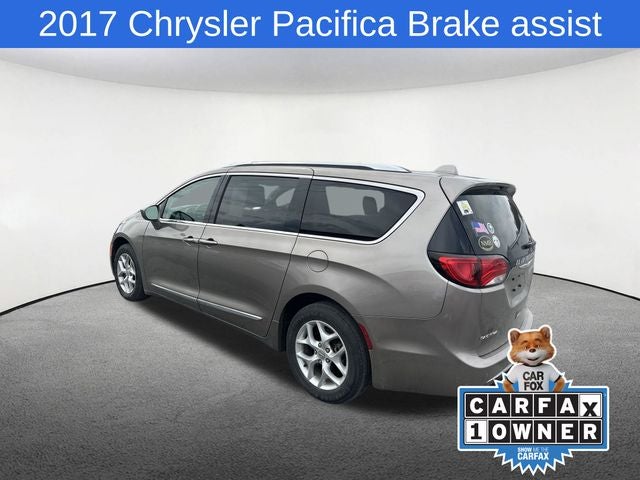 2017 Chrysler Pacifica Touring L Plus