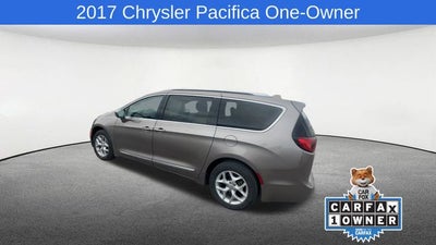 2017 Chrysler Pacifica Touring L Plus
