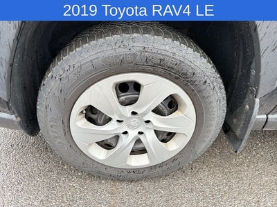 2019 Toyota RAV4 LE