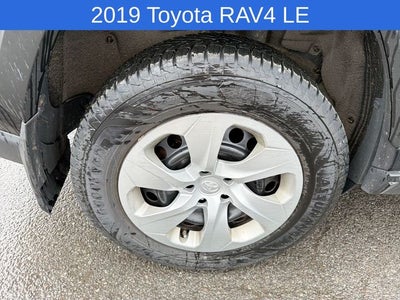 2019 Toyota RAV4 LE