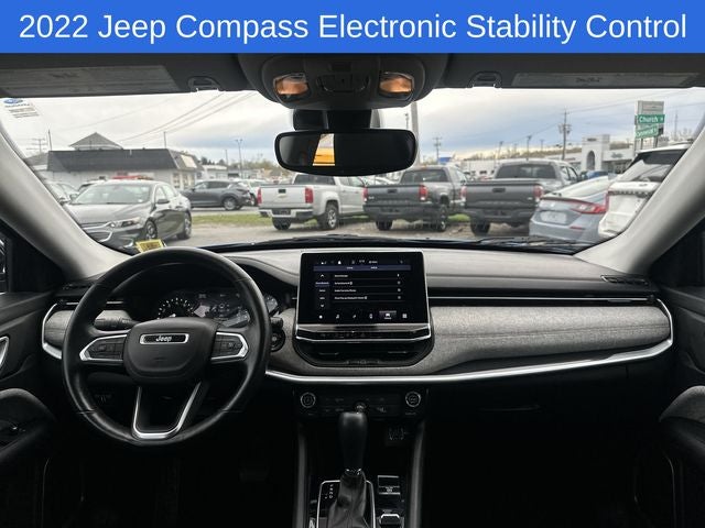 2022 Jeep Compass Latitude Lux