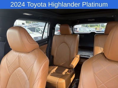 2024 Toyota Highlander Platinum