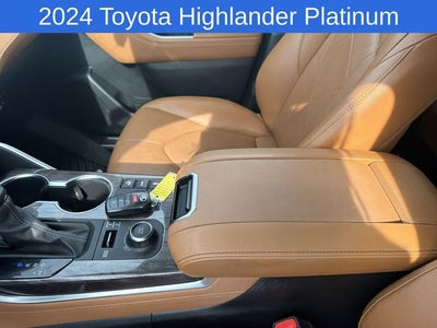 2024 Toyota Highlander Platinum