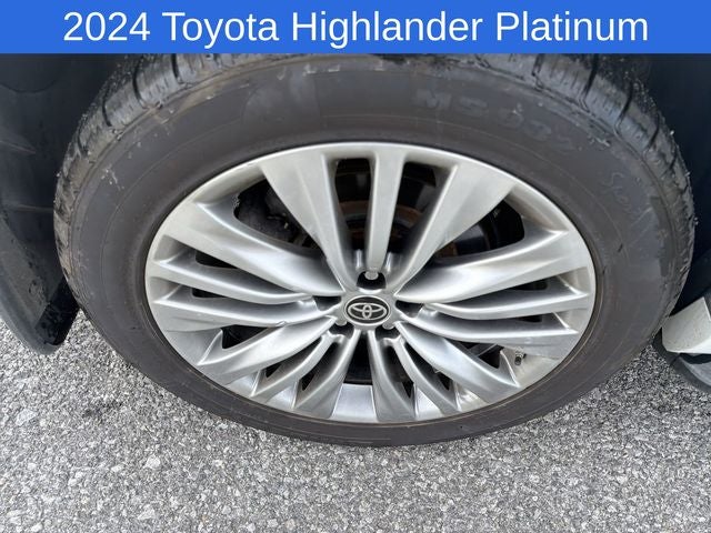 2024 Toyota Highlander Platinum