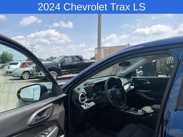 2024 Chevrolet Trax LS