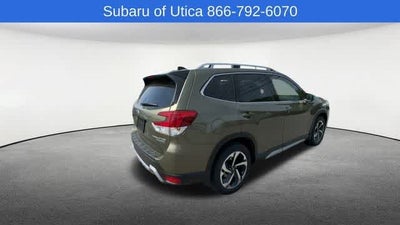 2024 Subaru FORESTER Touring