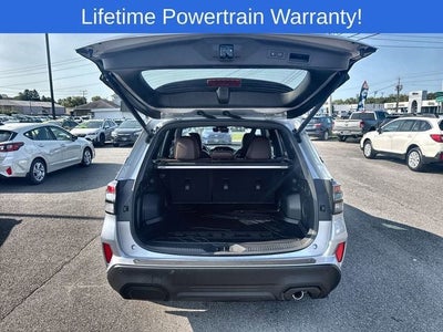 2025 Subaru FORESTER Touring