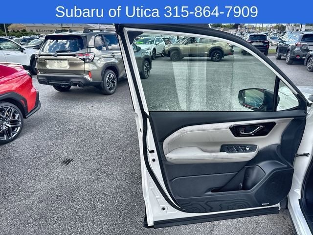 2025 Subaru FORESTER Limited Hybrid