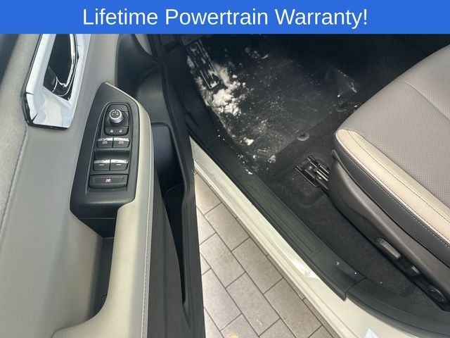 2025 Subaru FORESTER Limited Hybrid