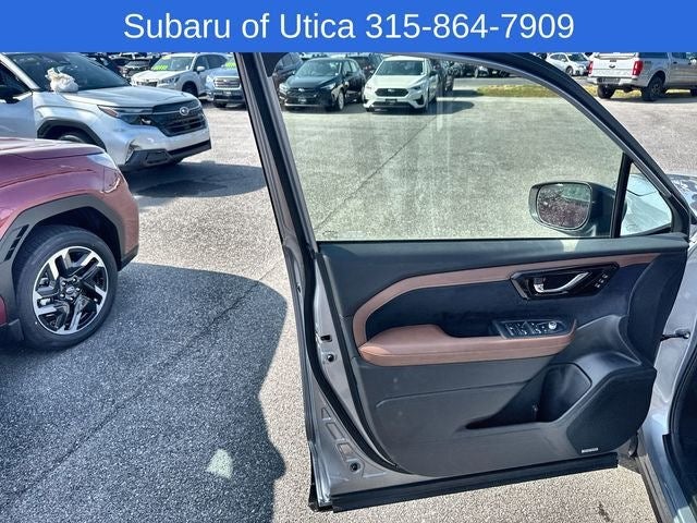 2025 Subaru FORESTER Touring Hybrid